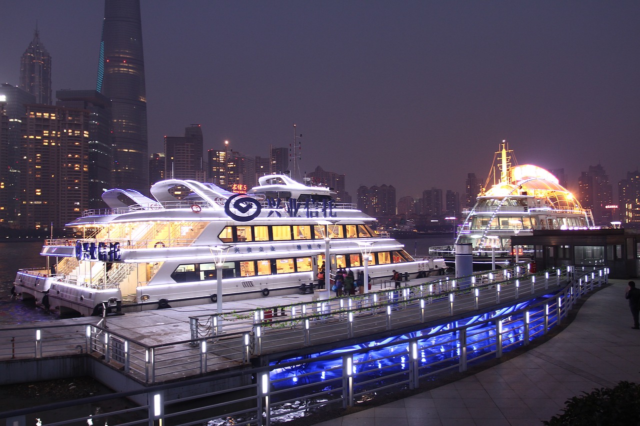 许昌最璀璨的路，灯火阑珊下的夜景明珠