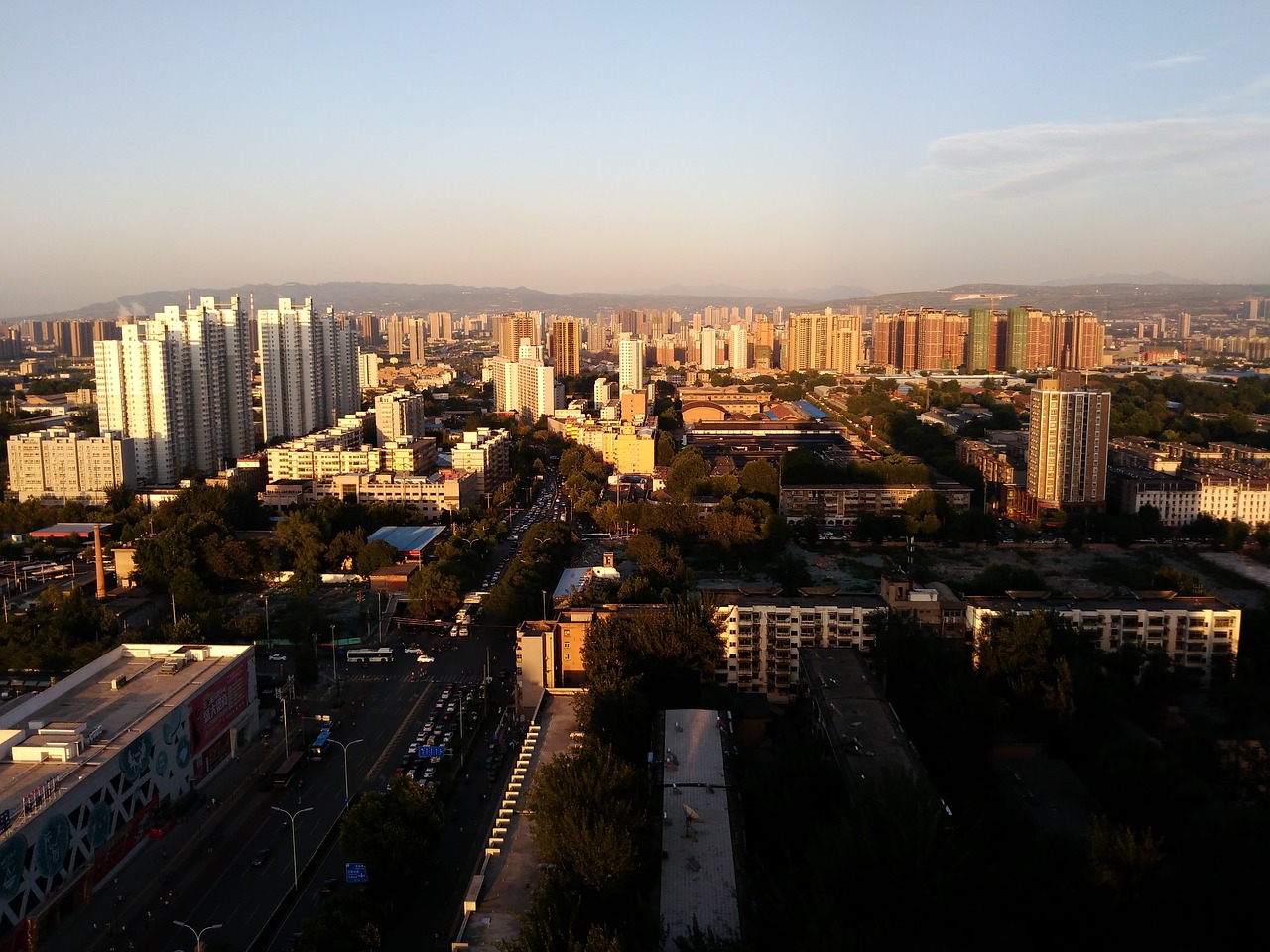 两建筑完美收官，完工之喜悦与期待庆典