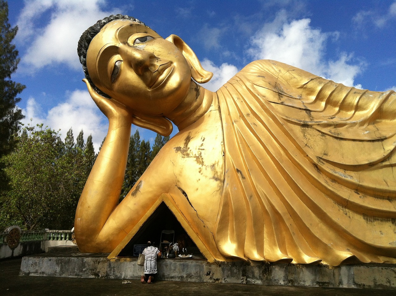 探寻神话中的传奇英雄——十一大圣的传奇之旅